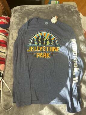 Yogi bear jellystone park size small new with tags